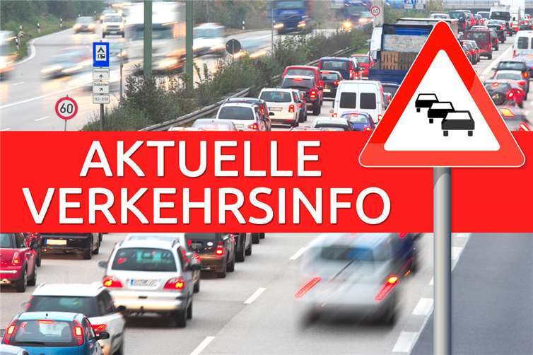 Wegen eines defekten Fahrzeugs ist Vorsicht geboten 