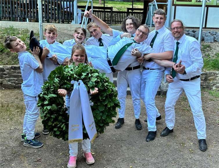 Spannung bis zum Schluss in Brohl – Josef Laux ist neuer Schützenkönig 